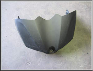 r1 tank cover