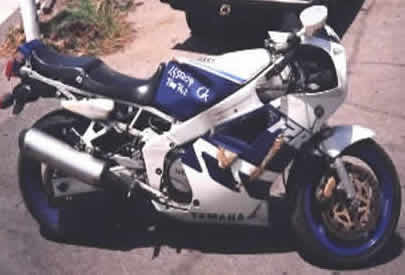 Wrecking Yamaha FZR1000