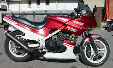 Kawasaki GPZ500S wrecking