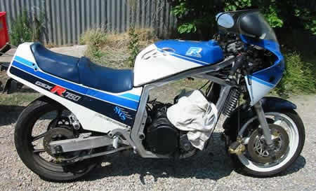 Wrecking Suzuki GSXR750F