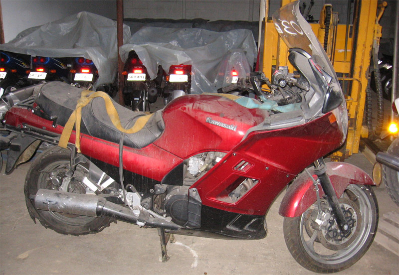 kawasaki GTR1000 for wrecking