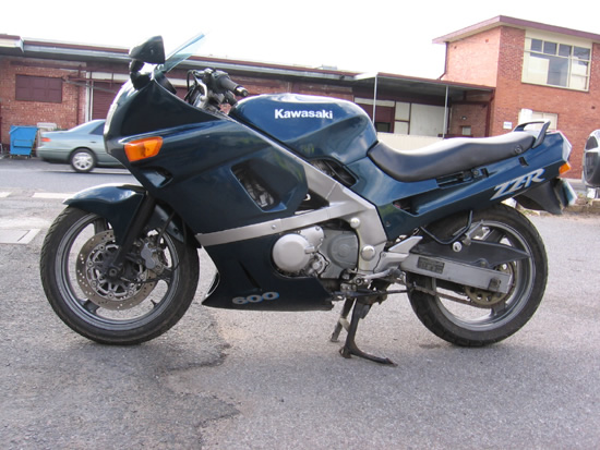 Wrecking Kawasaki ZZR600